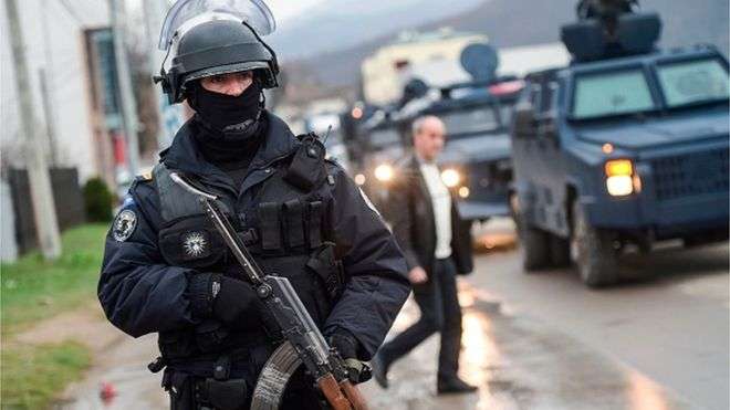 Rreziku në Kosovë nga terrorizmi, eksperti i sigurisë tregon qëllimin e grupeve – kështu duhet të veprojë Policia
