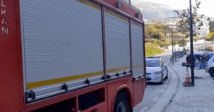 Merr flakë bombula e gazit në një apartament, pronari i banesës pëson djegie
