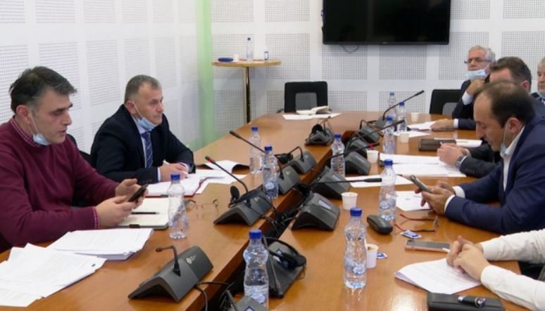 AUV: Shtatë kompani kanë deklaruar për përdorimin e vajit të palmës në produkte ushqimore