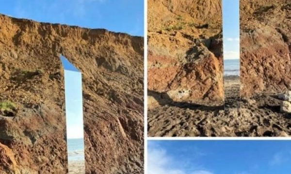 Zhduket edhe nga Rumania, monoliti misterioz shfaqet ne Britani të Madhe