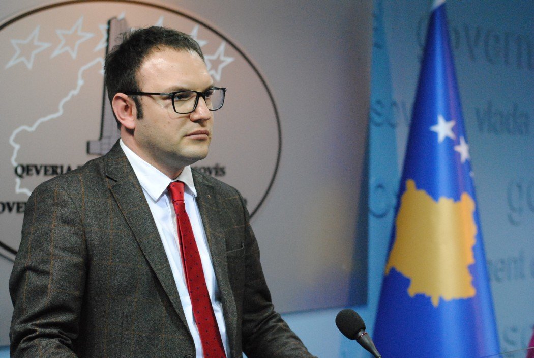 Shkarkohet shefi i AKI-së, por kujt t’i kërkohet përgjegjësi për rastin “kasaforta”, çfarë kishte aty?