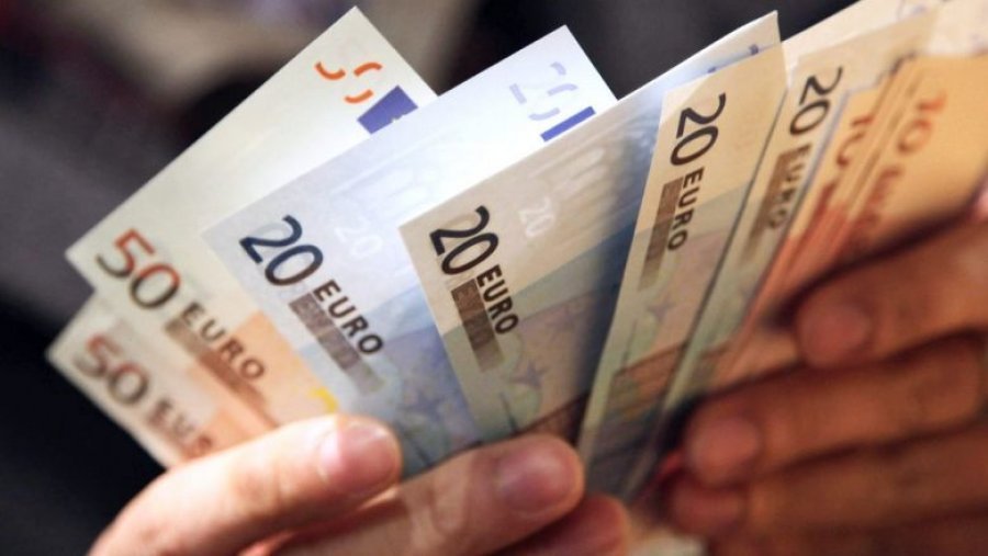 Njoftim për bashkatdhetarët lidhur me tarifat për sigurimin kufitar