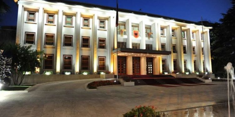 Emrat për “anëtarin e Metës” në Gjykatën Kushtetuese, KED vendos nesër për listën përfundimtare