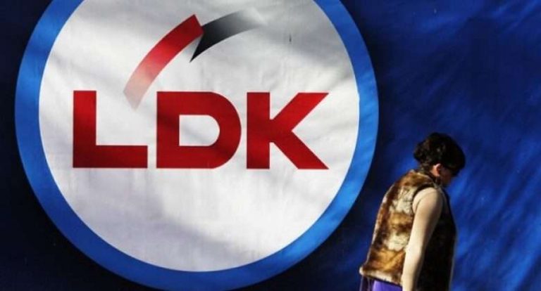 U tha se 33 zyrtarë të LDK-së iu bashkuan Vjosës, vjen reagimi: Udha e mbarë