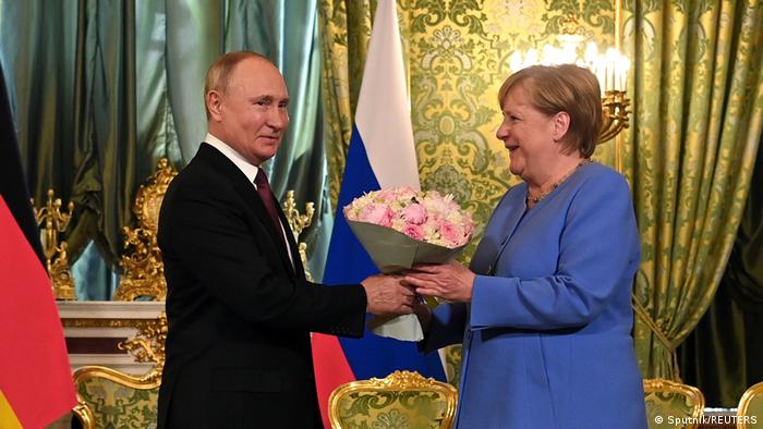 Merkel: I kam kërkuar Putinit lirimin e Navalnit