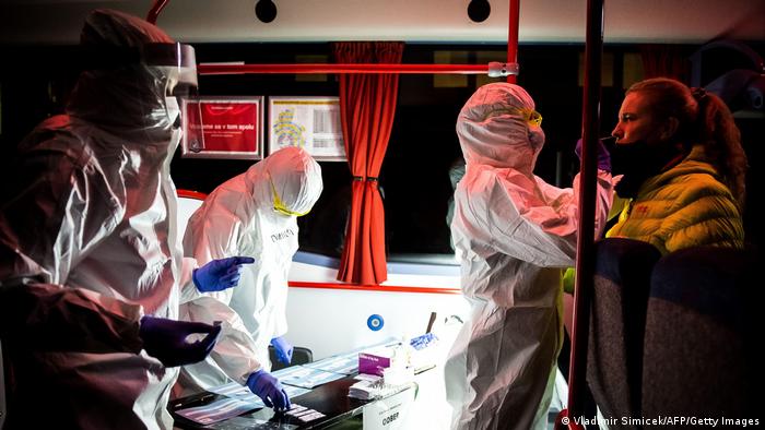 Ky shtet evropian jep 300 euro për qytetarët mbi 60 vjeç që pranojnë të vaksinohen