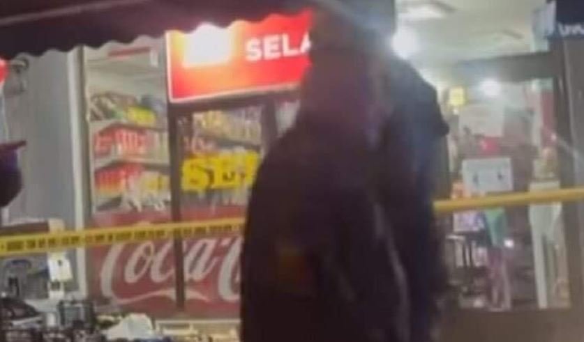 Vdes personi që u plagos në marketin e tij nga grabitësit e armatosur në Mitrovicë