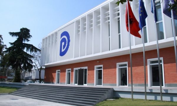Zbulohen emrat e drejtuesve të PD për qarkun e Tiranës