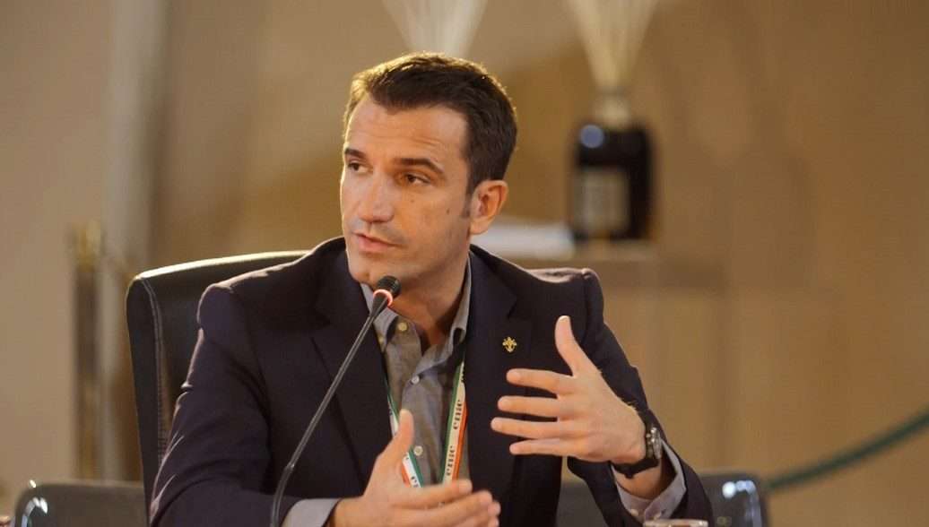Veliaj sulmon Bashën: E përdori partinë për të marrë zyra, makina e vila private