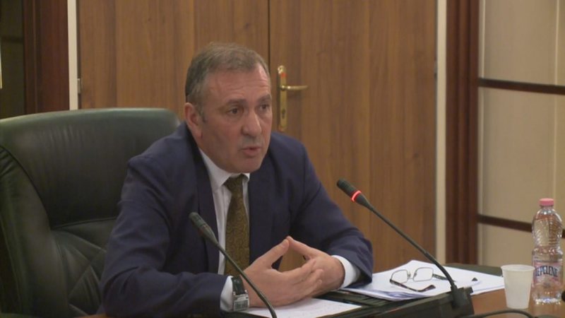 Vjen deklarata e fuqishme! Arben Kraja paralajmëron tronditje në nivele zyrtarësh