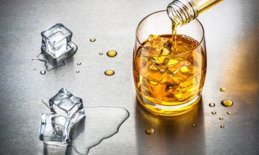 Konsumuan alkool të falsifikuar, vdesin 26 persona