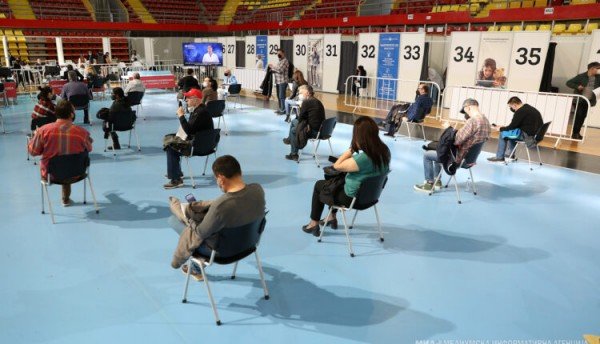 ​Regjistrohet numër i vogël i rasteve të reja me Covid-19 në Maqedoni