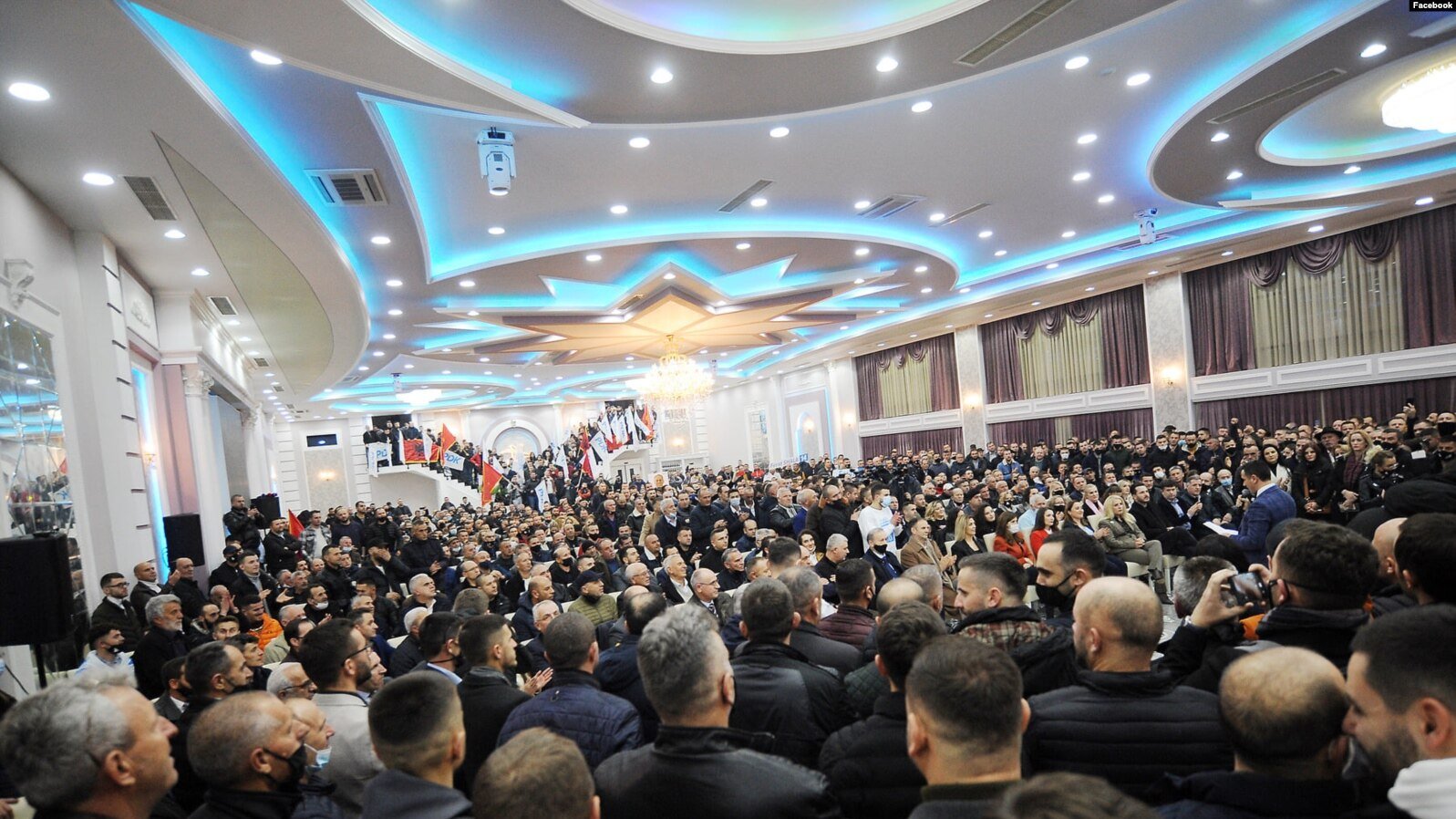 Politikanët, fajtorë për një shpërthim më të madh të pandemisë