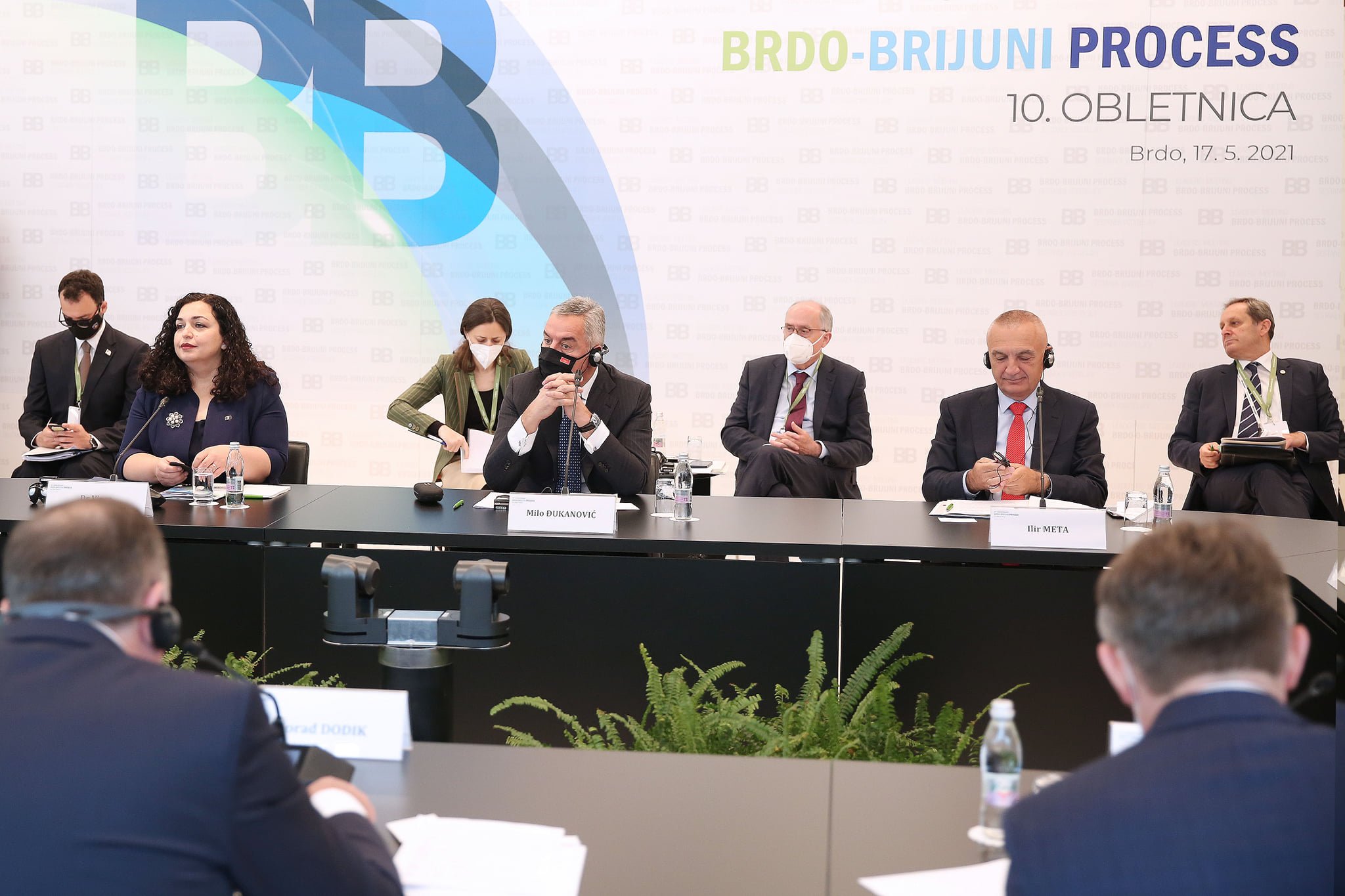 Osmani nuk ishte e vetmja që u përplas me Vuçiqin, ja tensioni tjetër në Samitin e Sllovenisë