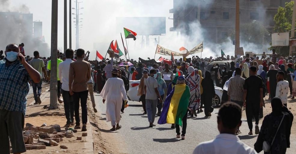Forcat e sigurisë përdorin gaz lotsjellës kundër protestuesve në Sudan