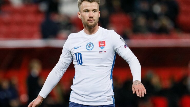 Sllovakia fitore me goleadë 