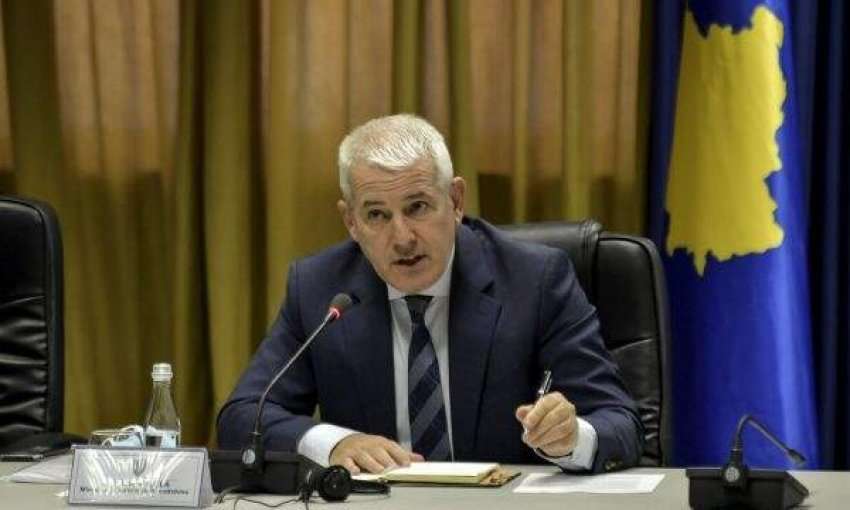 Sveçla jep detaje për gjendjen e pikave kufitare, tregon sa dokumente janë lëshuar deri më tani