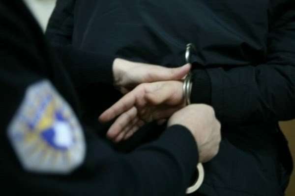 Ferizaj, një burrë arrestohet për ngacmim