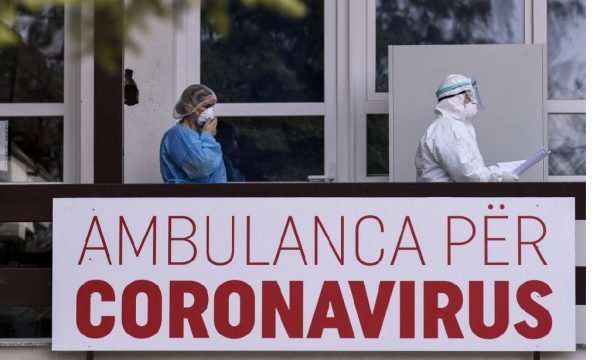 Pesë raste aktive me COVID-19