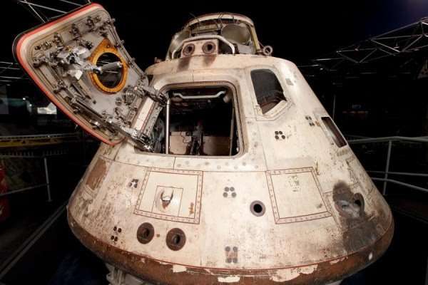 ​Anija e parë me astronautë që doli nga orbita e tokës