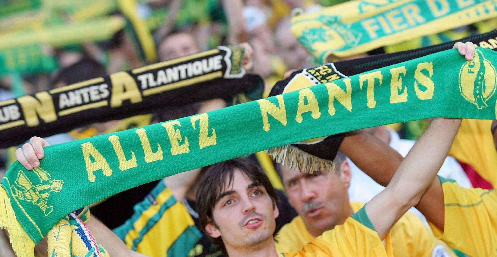 Ndalohen tifozët...