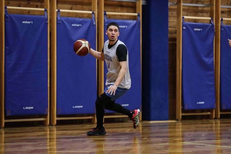 Scott Bamforth: I lumtur që jam rikthyer te Kosova