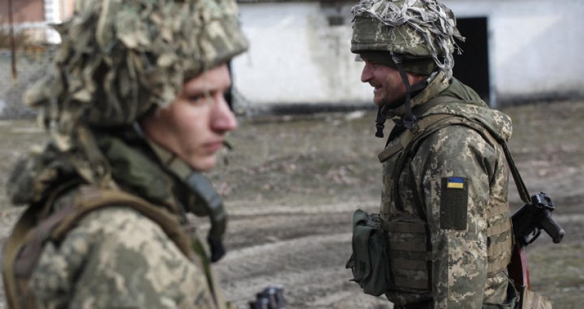 Ukraina: Rusia po ngadalësohet