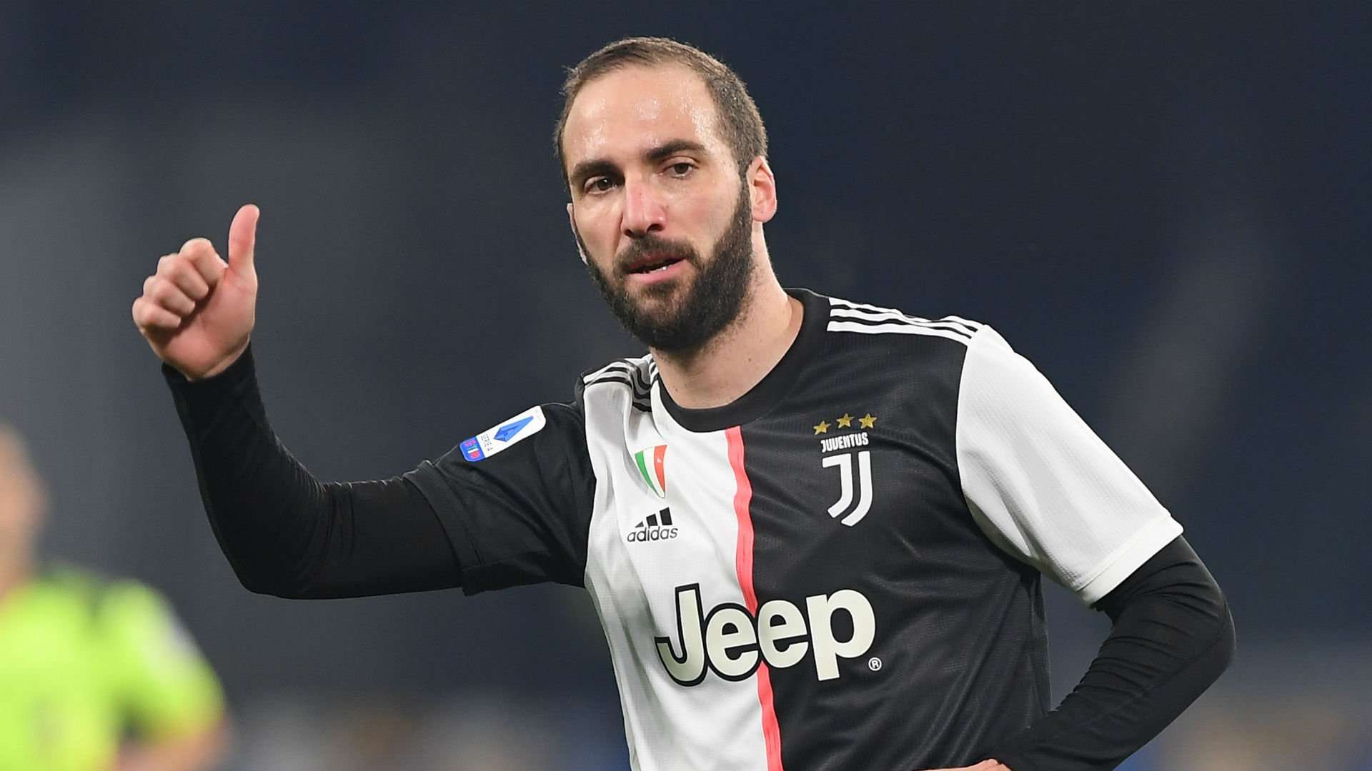 Higuain tregon se si Arsenal ishte pranë transferimit të tij, por në fund ata morën Ozil