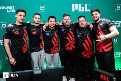 Bad News Eagle mposhtin ekipin rus dhe kualifikohen në gjysmëfinale të REPUBLEAGUE