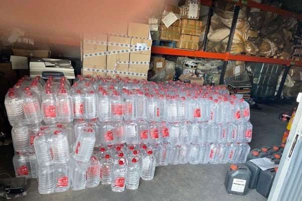 ​Parandalohet kontrabanda e 2400 litrave alkohol në veri të Mitrovicës