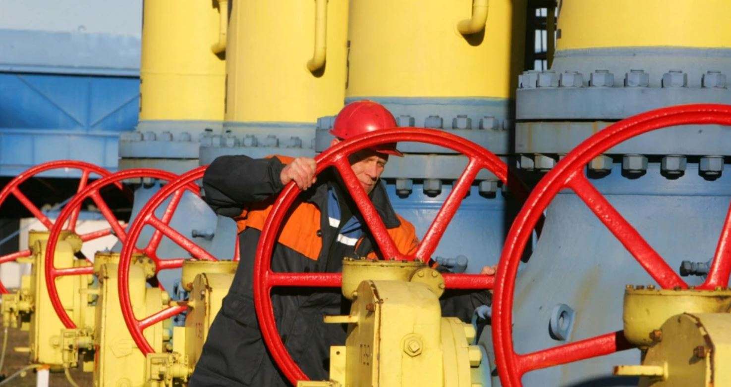 Evropa vazhdon të importojë gaz natyror dhe naftë nga Rusia
