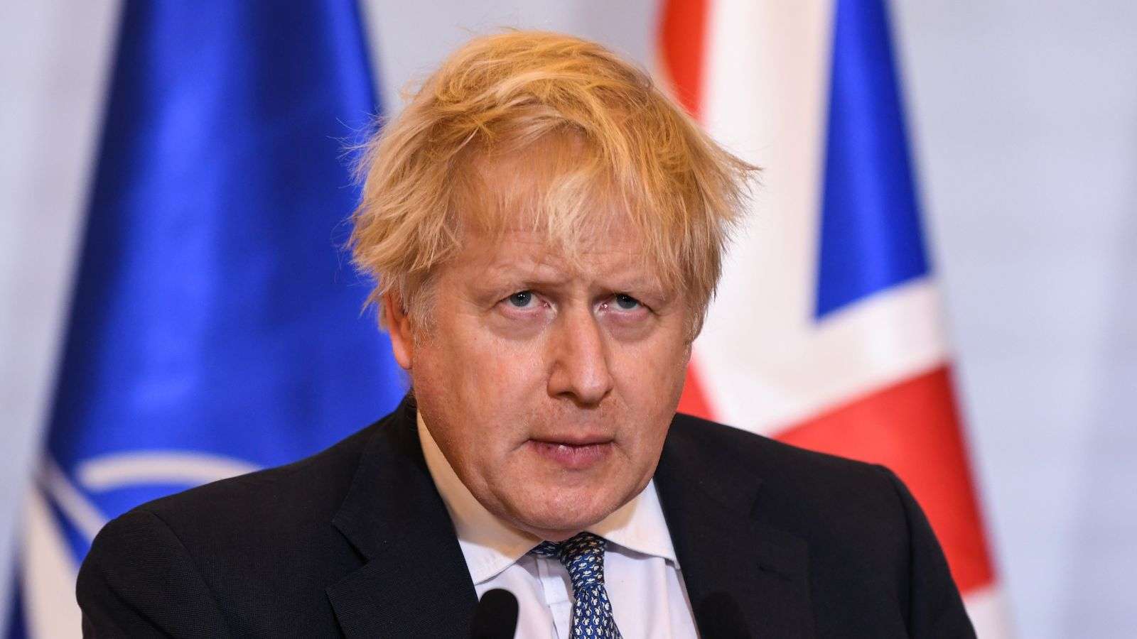 Boris Johnson do të gjobitet për ndejat gjatë izolimit