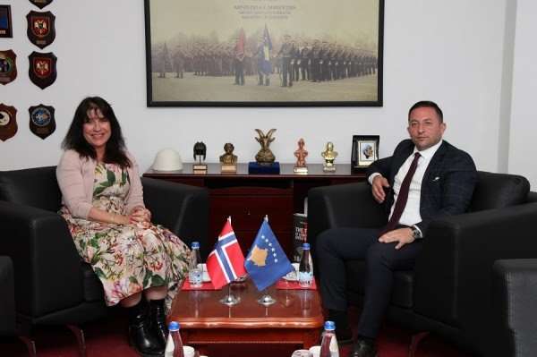 ​Kosova e Norvegjia diskutojnë mbi rritjen e bashkëpunimit në mbrojtje e siguri