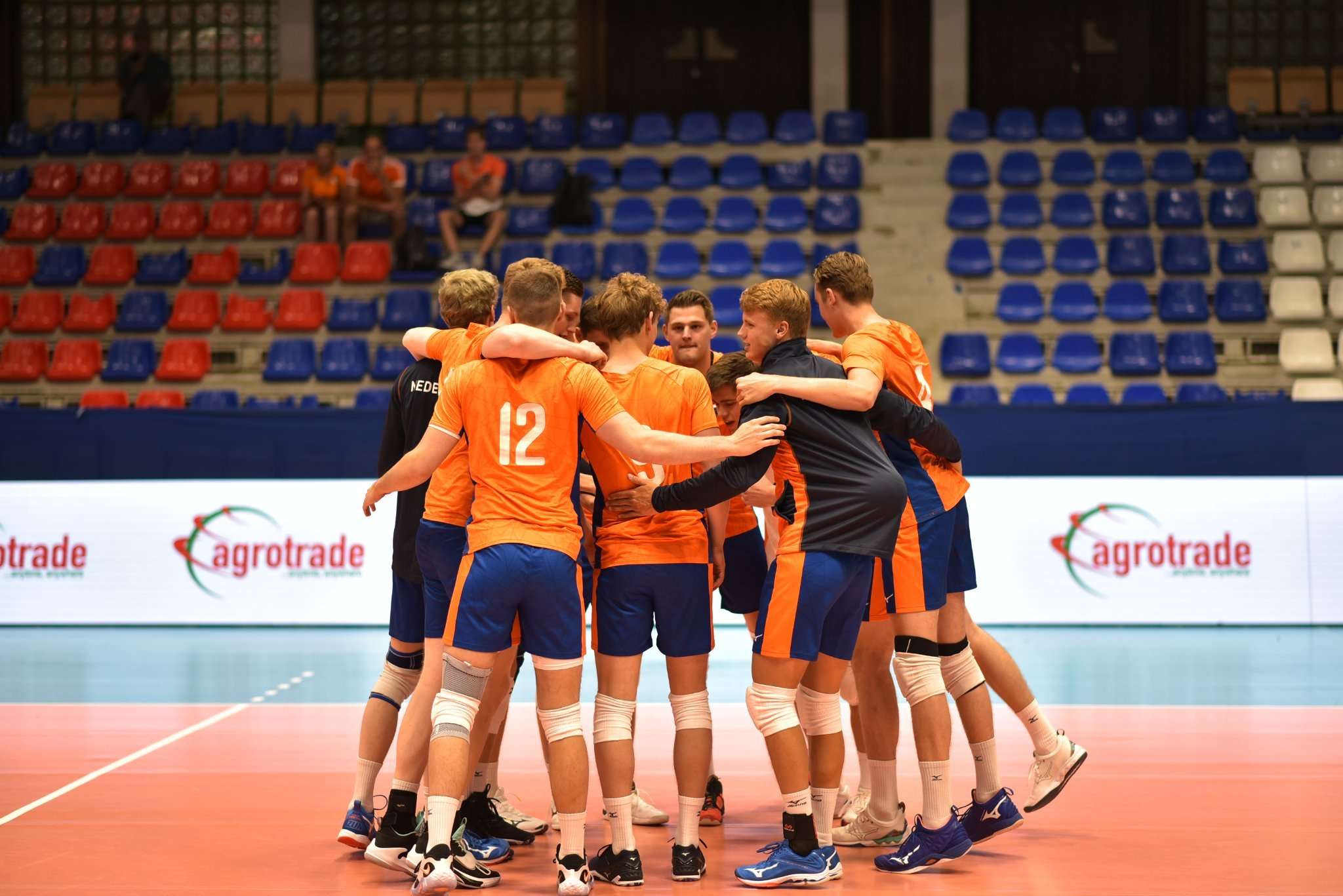 Holanda më e mirë se Sllovakia