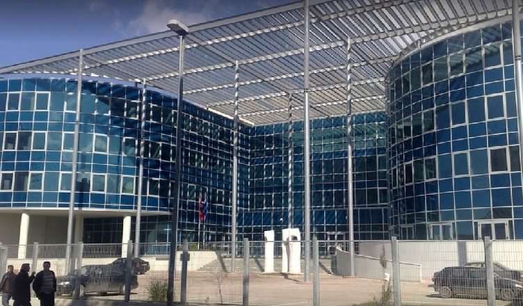 Të përfshirë në 312 raste korruptive/ SPAK çon për gjykim 32 punonjës policie