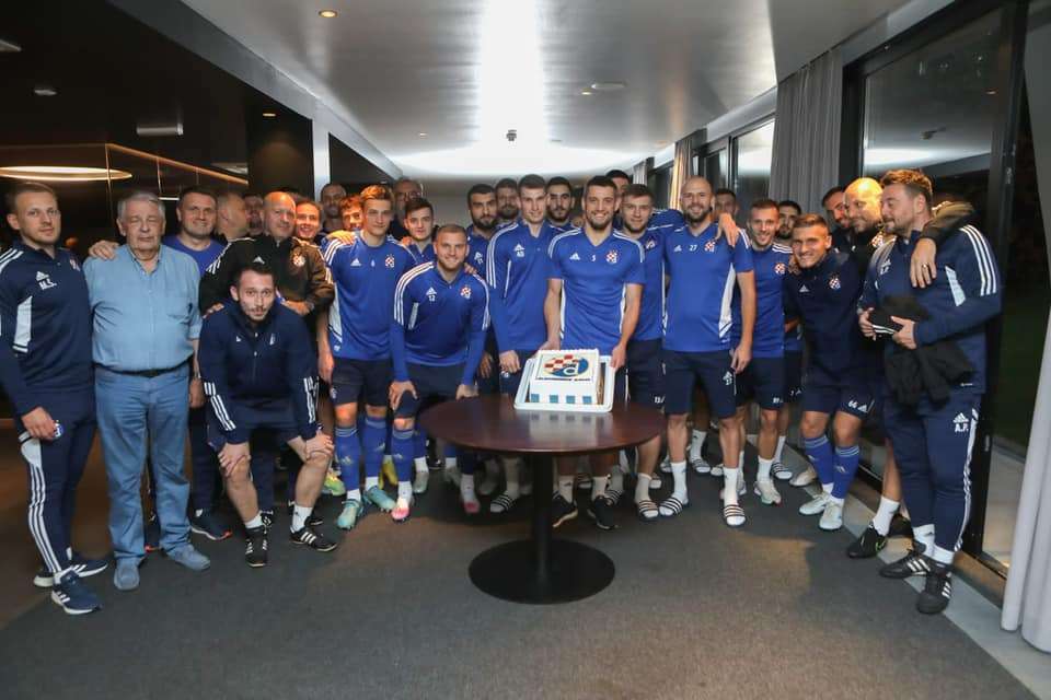 Dinamo Zagrebi, tortë speciale për shqiptarin
