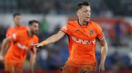 Mesut Ozil rikthehet vitin e ardhshëm