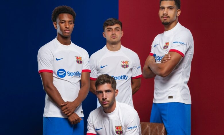 Vetëm 13 lojtarë të Barcelonës janë regjistruar në La Liga?!