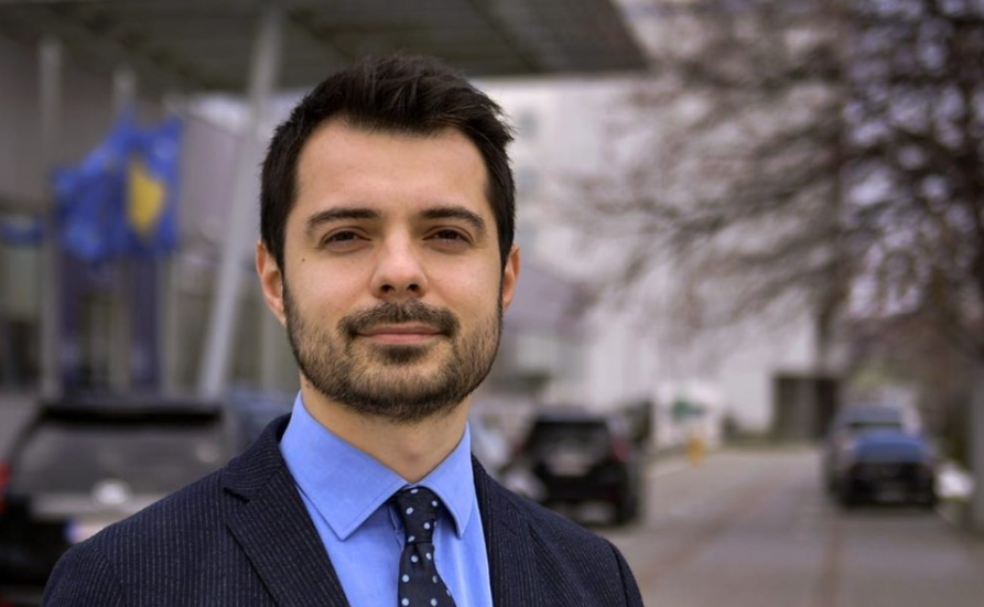 Takimi i Kurtit me ministrat, Kryeziu jep detaje: Nuk ka të bëjë me zhvillimet e sotme