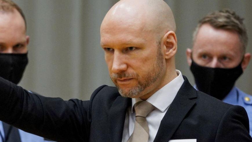 Vrasësi masiv Anders Breivik padit Norvegjinë për shkelje të të drejtave të njeriut