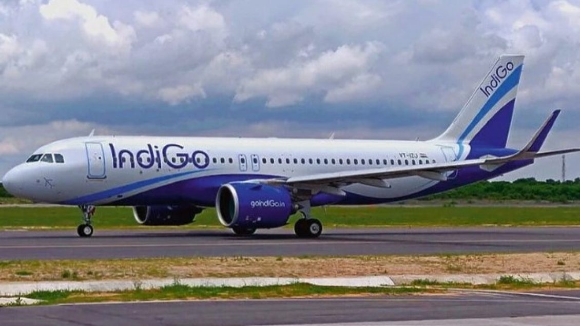 Aeroplani aterroi në Mumbai pasi njëri nga dy motorët u fik gjatë fluturimit