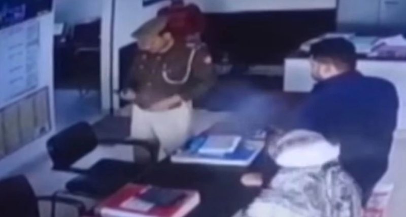E rëndë/ Gruaja shkon të rinovojë pasaportën, qëllohet në kokë me armë nga polici
