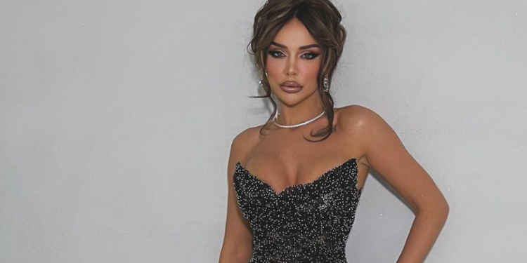 Ana Kabashi shfaqet përrallore me fustanin elegant në foton e fundit