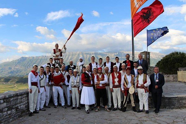 Shoqëria Kulturore Artistike “Tradita”, prezantuese e denjë e vlerave autoktone trashëgimore të Anës së Malit