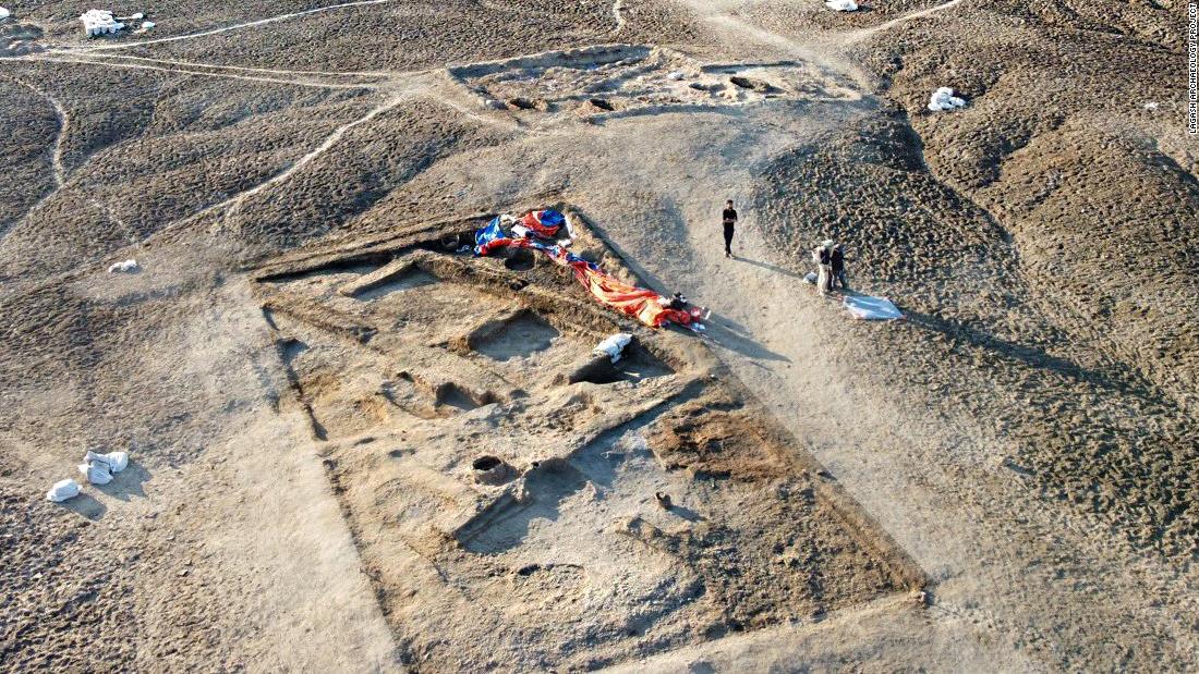 Arkeologët zbulojnë tavernën 5000-vjeçare me ushqime brenda