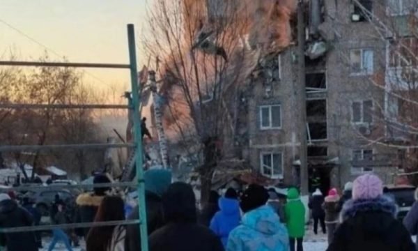 Shpërthimi i gazit në një ndërtesë në Moskë, ndërrojnë jetë 4 persona