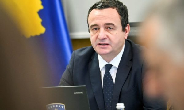 Kurti për Tages-Anzeiger: Serbia synon autonomi në Kosovë, s’jemi budallenjë të mos i kuptojmë ambiciet hegjemone në rajon