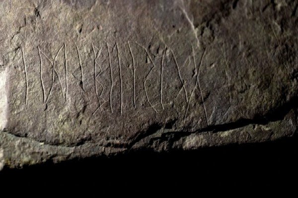 ​Arkeologët në Norvegji gjetën mbishkrimin më të vjetër runik në botë