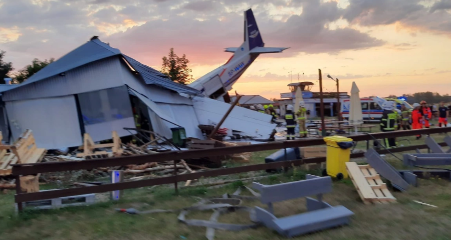 Rrëzohet aeroplani në Poloni, raportohet për të vdekur