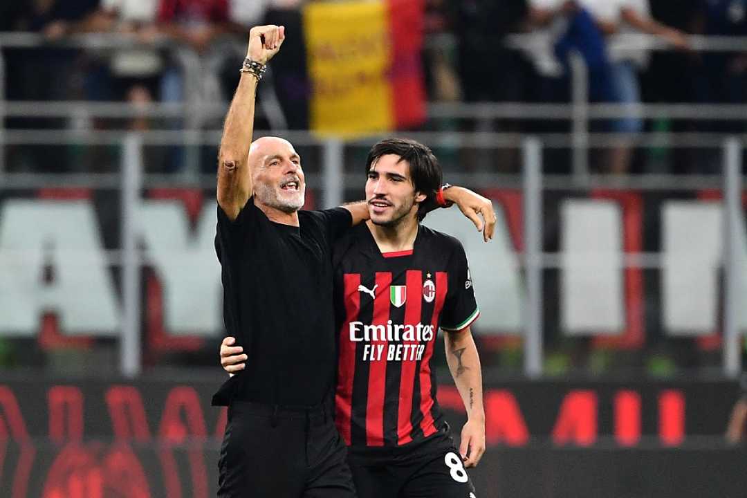 Milan investon paratë e mesfushorit te një interist